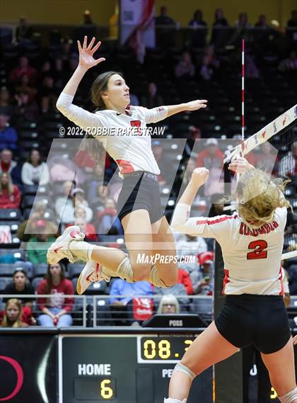 Thumbnail 2 in Columbus vs. Gunter (UIL 3A Semifinal) photogallery.