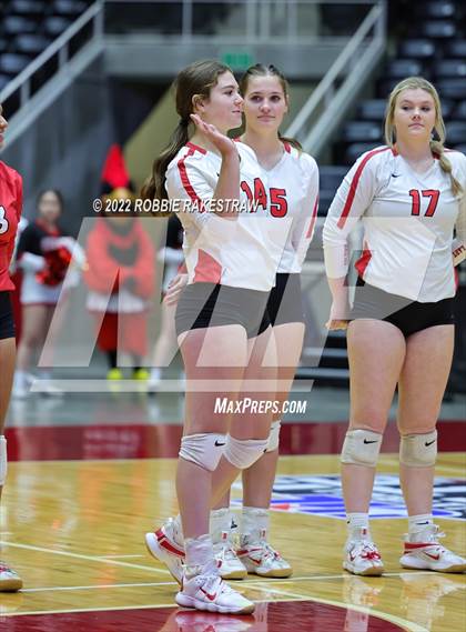 Thumbnail 2 in Columbus vs. Gunter (UIL 3A Semifinal) photogallery.