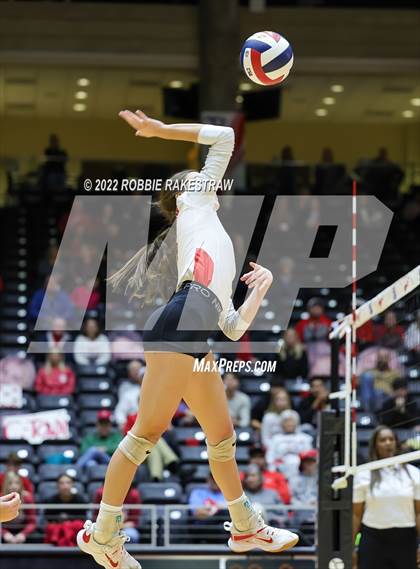 Thumbnail 1 in Columbus vs. Gunter (UIL 3A Semifinal) photogallery.