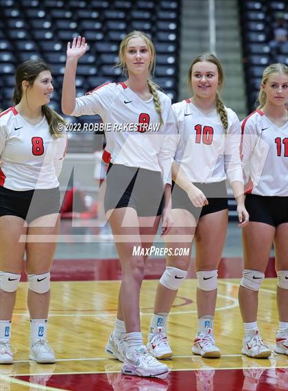 Thumbnail 1 in Columbus vs. Gunter (UIL 3A Semifinal) photogallery.