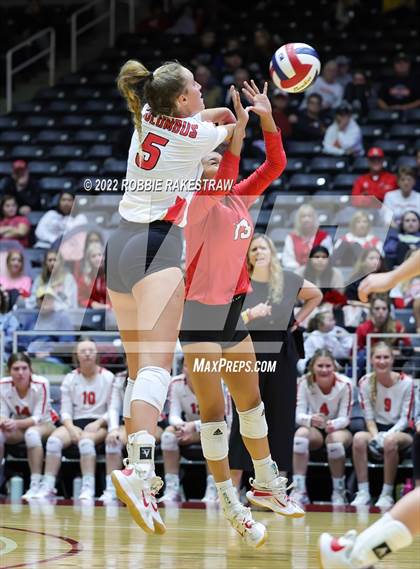 Thumbnail 1 in Columbus vs. Gunter (UIL 3A Semifinal) photogallery.
