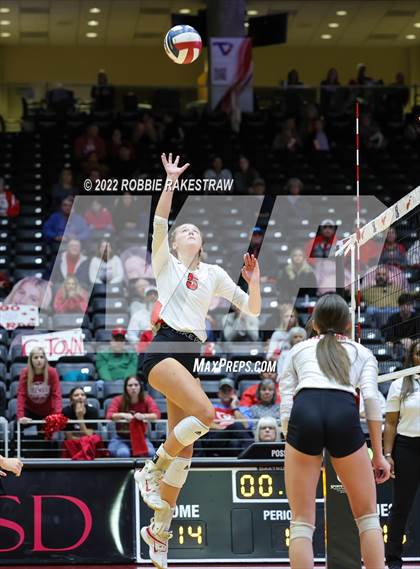 Thumbnail 2 in Columbus vs. Gunter (UIL 3A Semifinal) photogallery.