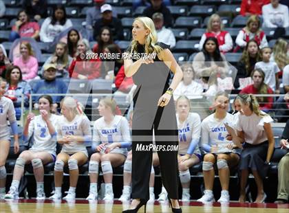 Thumbnail 2 in Columbus vs. Gunter (UIL 3A Semifinal) photogallery.