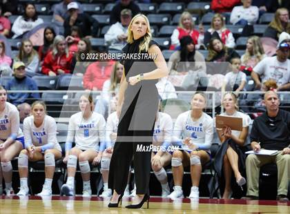 Thumbnail 2 in Columbus vs. Gunter (UIL 3A Semifinal) photogallery.
