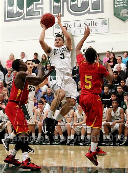 Thumbnail 2 in Berkeley @ De La Salle (CIF NCS D1 Playoffs) photogallery.