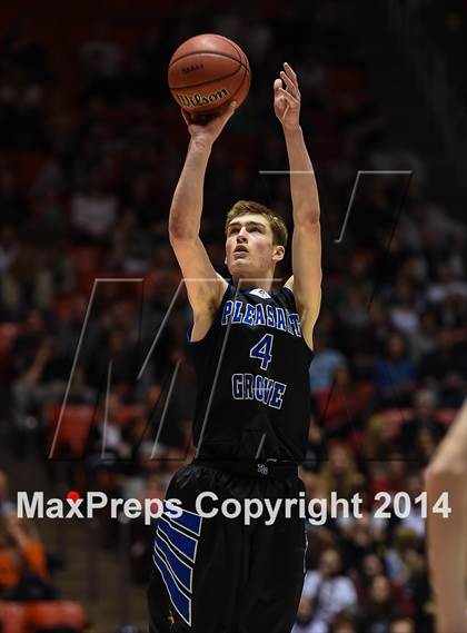 Thumbnail 2 in Pleasant Grove vs. Lone Peak (UHSAA 5A Final) photogallery.