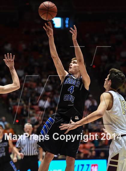 Thumbnail 3 in Pleasant Grove vs. Lone Peak (UHSAA 5A Final) photogallery.