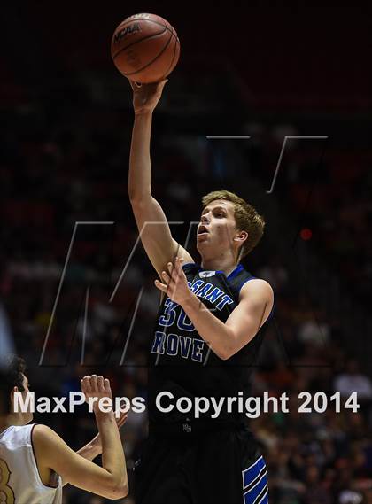Thumbnail 2 in Pleasant Grove vs. Lone Peak (UHSAA 5A Final) photogallery.