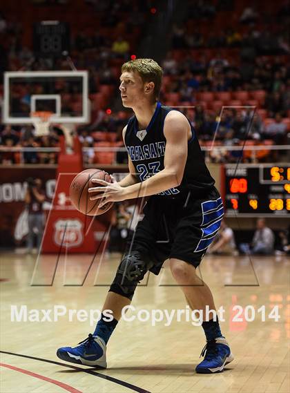 Thumbnail 2 in Pleasant Grove vs. Lone Peak (UHSAA 5A Final) photogallery.