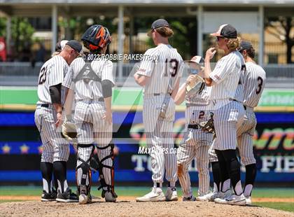 Thumbnail 2 in Rockwall-Heath vs. Rockwall (UIL 6A Regional Final Game 1) photogallery.