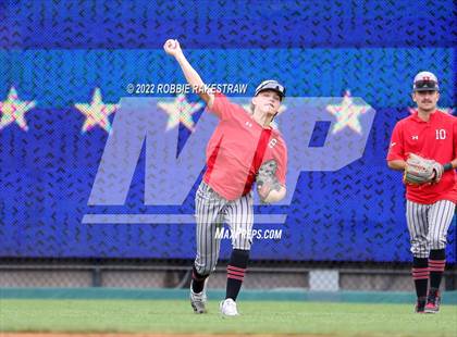 Thumbnail 3 in Rockwall-Heath vs. Rockwall (UIL 6A Regional Final Game 1) photogallery.