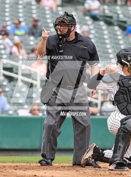 Thumbnail 2 in Rockwall-Heath vs. Rockwall (UIL 6A Regional Final Game 1) photogallery.