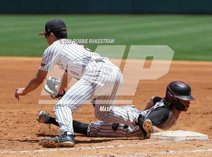 Thumbnail 1 in Rockwall-Heath vs. Rockwall (UIL 6A Regional Final Game 1) photogallery.