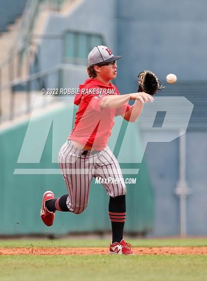 Thumbnail 3 in Rockwall-Heath vs. Rockwall (UIL 6A Regional Final Game 1) photogallery.