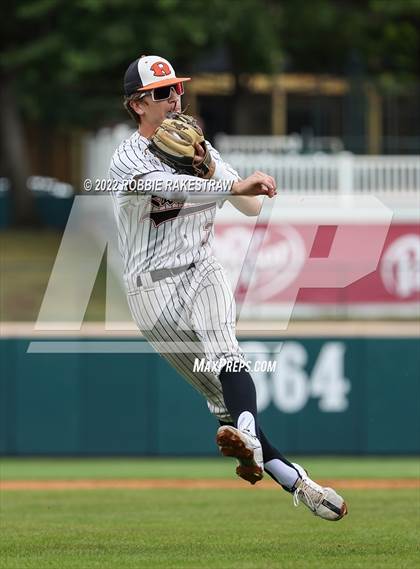 Thumbnail 3 in Rockwall-Heath vs. Rockwall (UIL 6A Regional Final Game 1) photogallery.