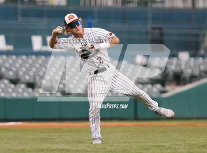 Thumbnail 2 in Rockwall-Heath vs. Rockwall (UIL 6A Regional Final Game 1) photogallery.