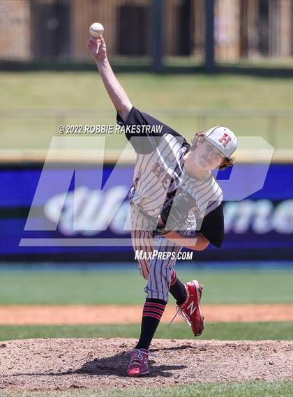 Thumbnail 3 in Rockwall-Heath vs. Rockwall (UIL 6A Regional Final Game 1) photogallery.