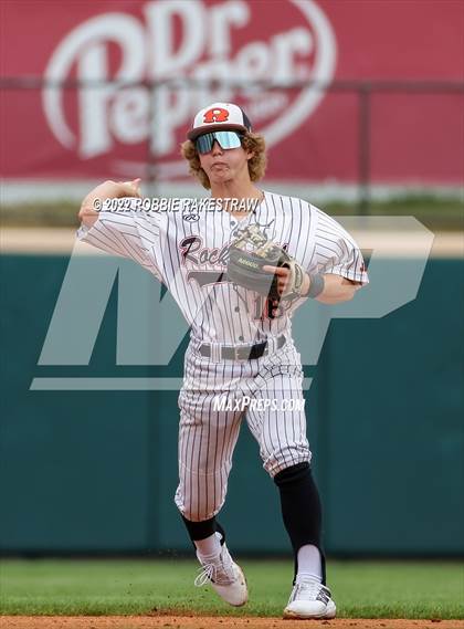 Thumbnail 3 in Rockwall-Heath vs. Rockwall (UIL 6A Regional Final Game 1) photogallery.