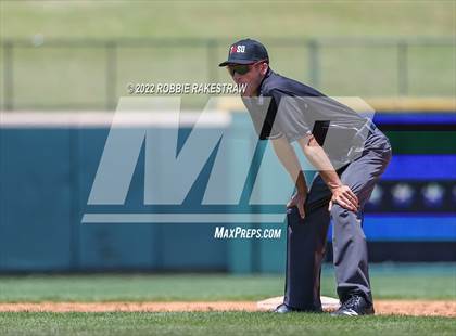 Thumbnail 3 in Rockwall-Heath vs. Rockwall (UIL 6A Regional Final Game 1) photogallery.