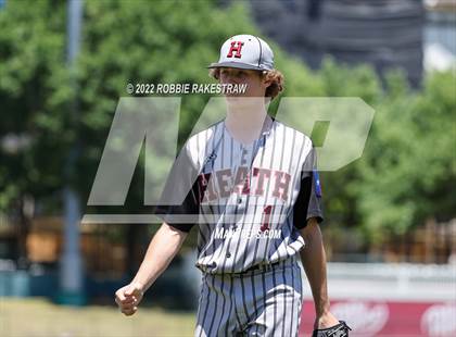 Thumbnail 3 in Rockwall-Heath vs. Rockwall (UIL 6A Regional Final Game 1) photogallery.