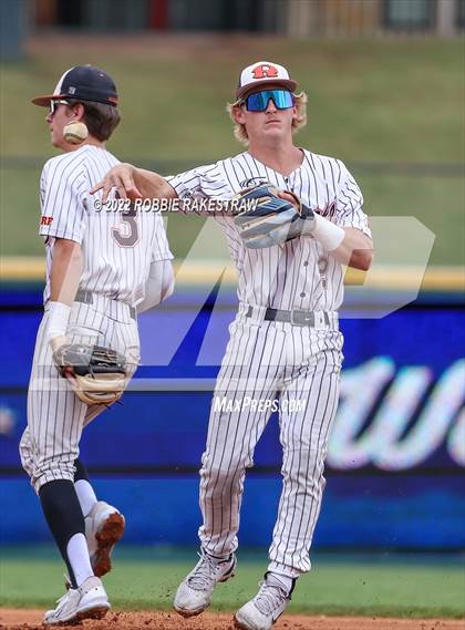 Thumbnail 2 in Rockwall-Heath vs. Rockwall (UIL 6A Regional Final Game 1) photogallery.