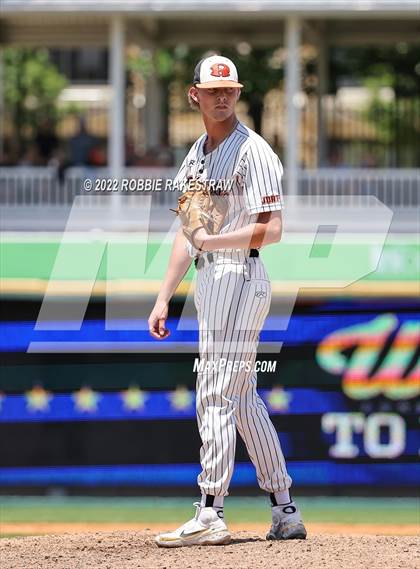 Thumbnail 1 in Rockwall-Heath vs. Rockwall (UIL 6A Regional Final Game 1) photogallery.