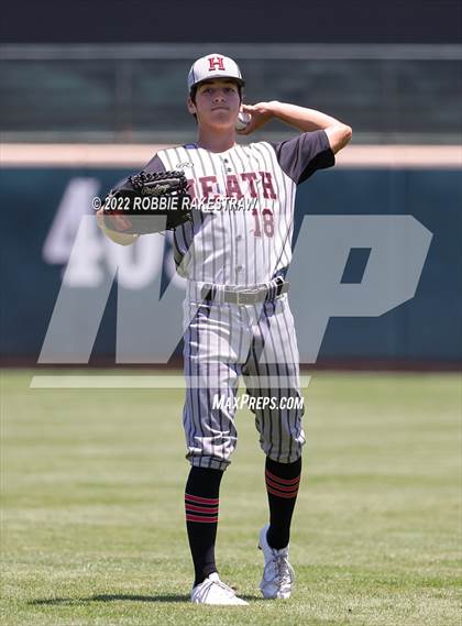 Thumbnail 3 in Rockwall-Heath vs. Rockwall (UIL 6A Regional Final Game 1) photogallery.