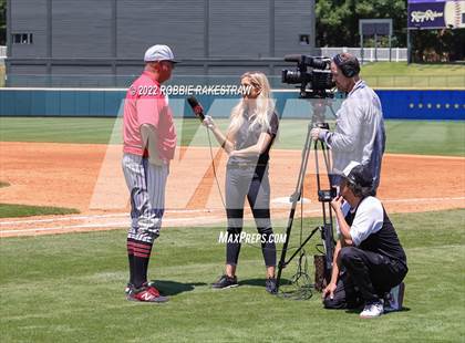 Thumbnail 3 in Rockwall-Heath vs. Rockwall (UIL 6A Regional Final Game 1) photogallery.