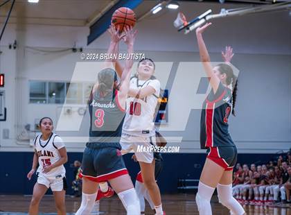 Thumbnail 1 in 'Iolani vs. Mater Dei (Imua Invitational) photogallery.