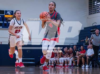 Thumbnail 2 in 'Iolani vs. Mater Dei (Imua Invitational) photogallery.