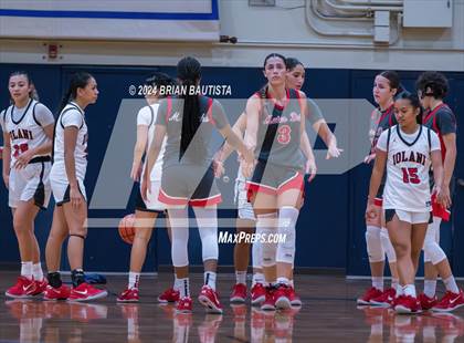 Thumbnail 2 in 'Iolani vs. Mater Dei (Imua Invitational) photogallery.