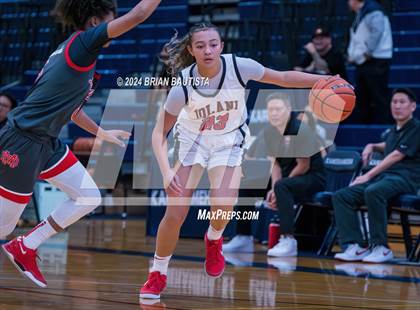 Thumbnail 3 in 'Iolani vs. Mater Dei (Imua Invitational) photogallery.