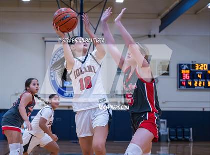 Thumbnail 1 in 'Iolani vs. Mater Dei (Imua Invitational) photogallery.