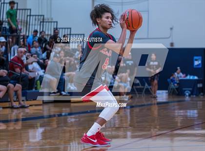 Thumbnail 3 in 'Iolani vs. Mater Dei (Imua Invitational) photogallery.