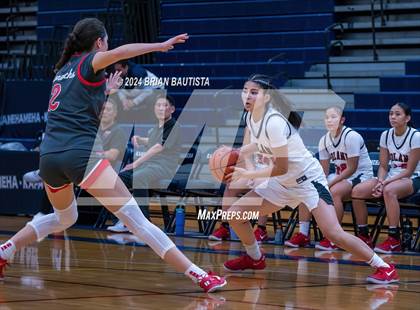 Thumbnail 3 in 'Iolani vs. Mater Dei (Imua Invitational) photogallery.
