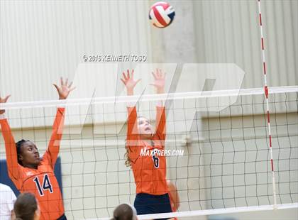 Thumbnail 2 in Clark @ Brandeis photogallery.