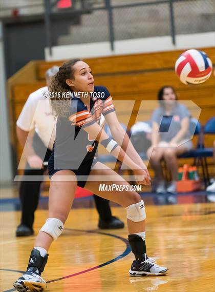 Thumbnail 1 in Clark @ Brandeis photogallery.