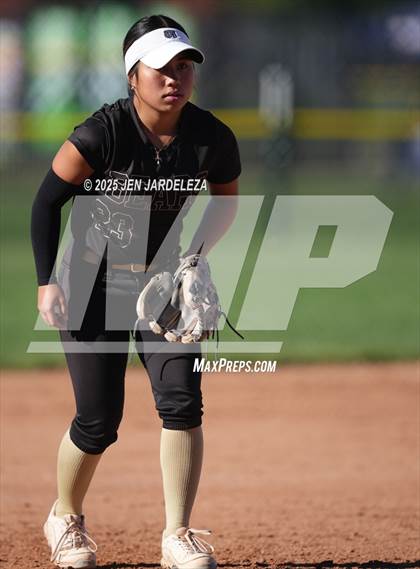 Thumbnail 3 in Palmer Ridge vs. Holy Family (CHSAA 4A Semifinal) photogallery.