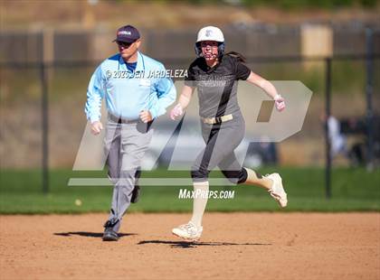 Thumbnail 3 in Palmer Ridge vs. Holy Family (CHSAA 4A Semifinal) photogallery.