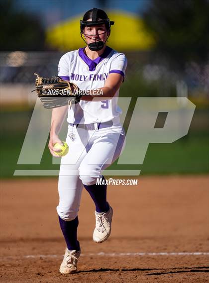 Thumbnail 3 in Palmer Ridge vs. Holy Family (CHSAA 4A Semifinal) photogallery.