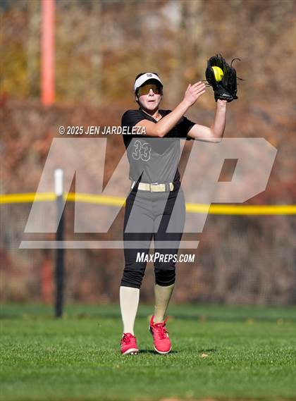 Thumbnail 2 in Palmer Ridge vs. Holy Family (CHSAA 4A Semifinal) photogallery.