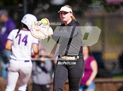 Thumbnail 2 in Palmer Ridge vs. Holy Family (CHSAA 4A Semifinal) photogallery.