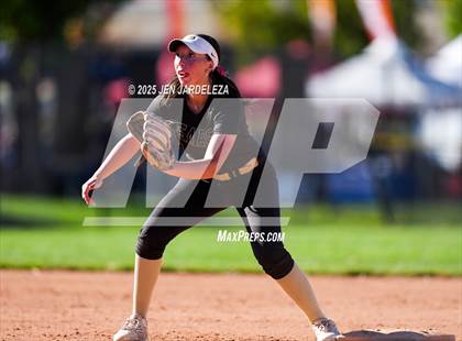 Thumbnail 1 in Palmer Ridge vs. Holy Family (CHSAA 4A Semifinal) photogallery.