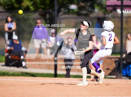 Thumbnail 3 in Palmer Ridge vs. Holy Family (CHSAA 4A Semifinal) photogallery.