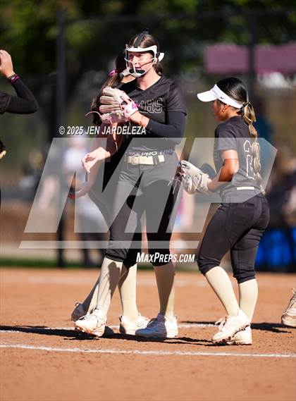 Thumbnail 1 in Palmer Ridge vs. Holy Family (CHSAA 4A Semifinal) photogallery.