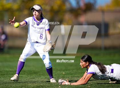 Thumbnail 1 in Palmer Ridge vs. Holy Family (CHSAA 4A Semifinal) photogallery.