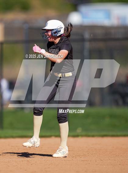 Thumbnail 3 in Palmer Ridge vs. Holy Family (CHSAA 4A Semifinal) photogallery.