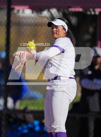 Thumbnail 1 in Palmer Ridge vs. Holy Family (CHSAA 4A Semifinal) photogallery.