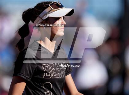 Thumbnail 3 in Palmer Ridge vs. Holy Family (CHSAA 4A Semifinal) photogallery.