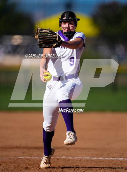 Thumbnail 2 in Palmer Ridge vs. Holy Family (CHSAA 4A Semifinal) photogallery.